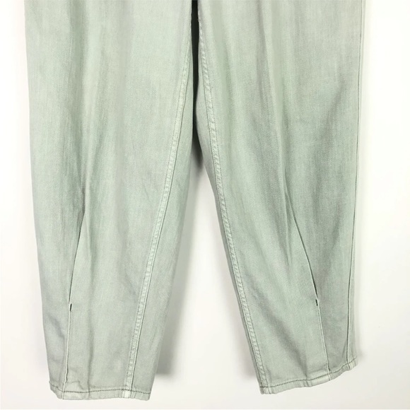 WE THE FREE Free People $128 Paloma Slouchy Belted Jeans in Mint
Size 28 - Picture 3 of 8